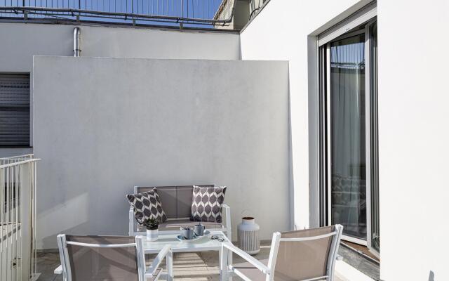 Deluxe Apartment - Avio by Wonderful Italy