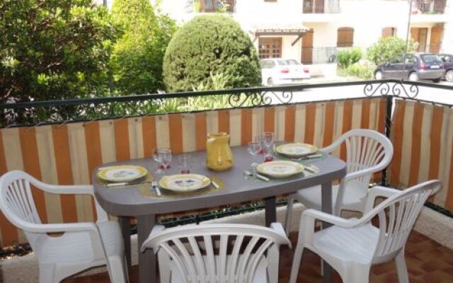 Provence Village 23193