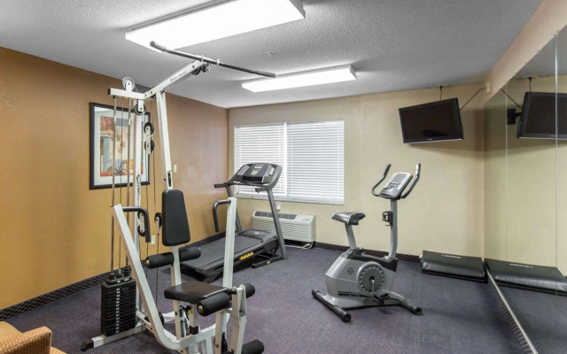 AmericInn by Wyndham Cedar Rapids North