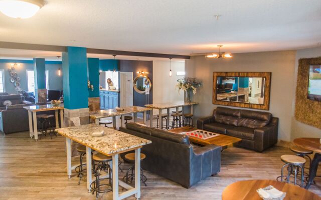 River Hills Hotel