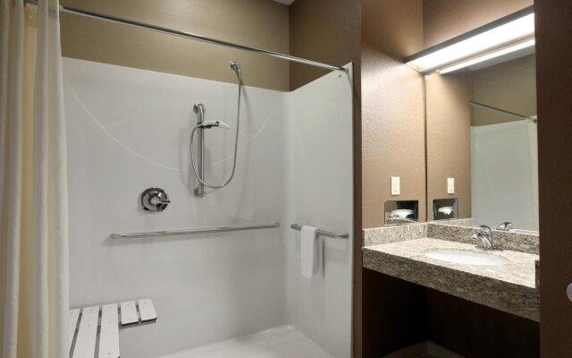 Microtel Inn & Suites by Wyndham St Clairsville/Wheeling