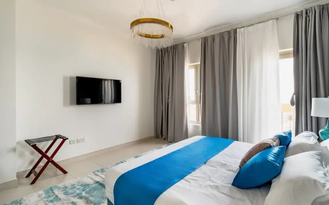 Stunning 2BR Apt Palm Jumeirah