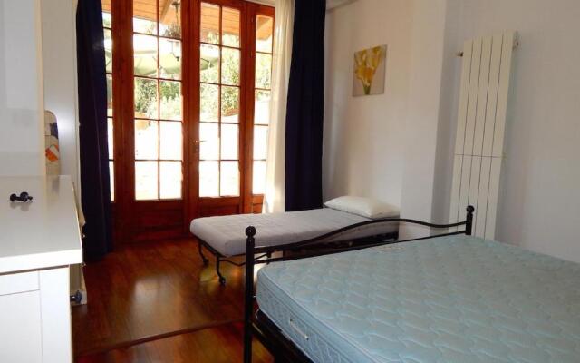 N53 - Numana, Bilocale Con Giardino