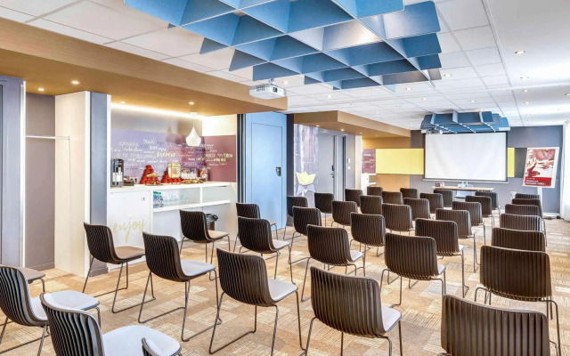 ibis Paris Coeur d'Orly Airport