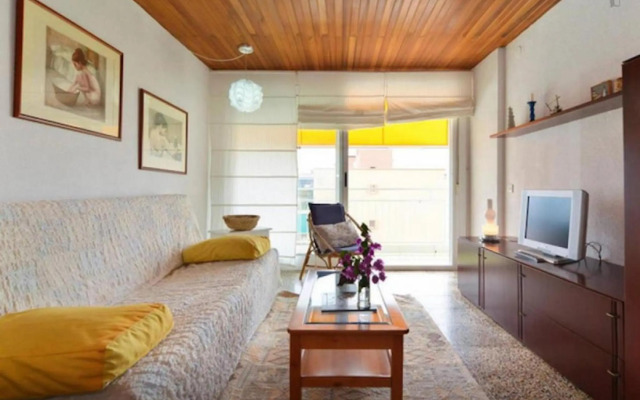 Oasis Close Barcelona Pool Tennis Beach