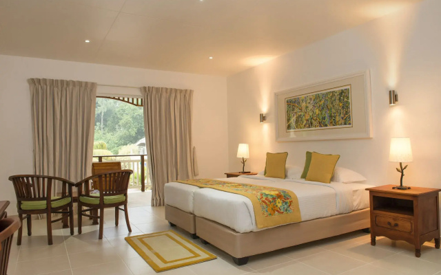 Acajou Beach Resort