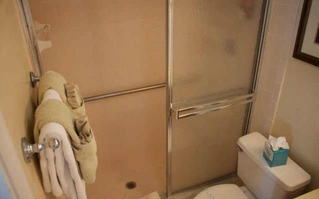 Palm Beach Waterfront Suites