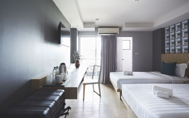 Theorie Hotel Sukhumvit 107 by SLH