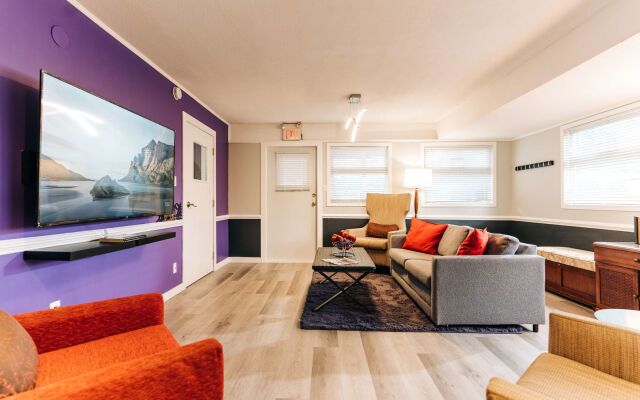 Coast Parksville Hotel