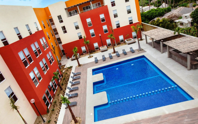 City Express Plus by Marriott Cabo San Lucas