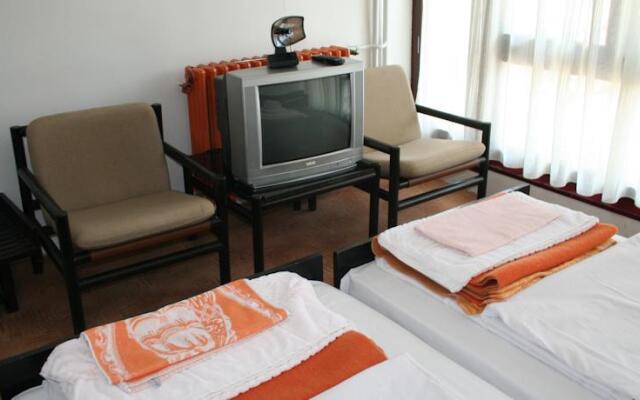 Bijela Rada Hotel