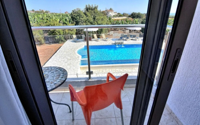 Villa Oniros 2 in Peyia