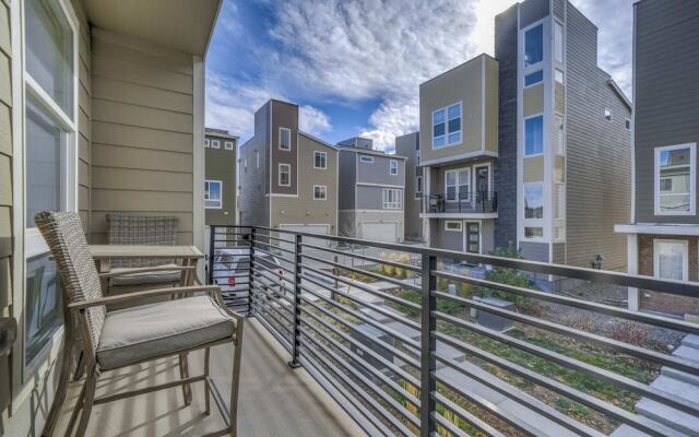 3BD Rooftop Lounge Restaurants & Parks