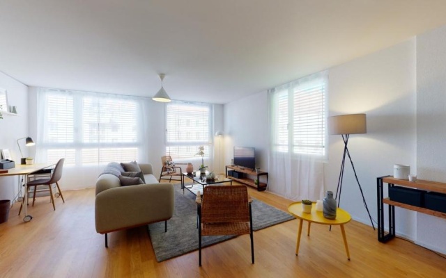 Brand new and fully equipped apartment in city center – Guest Rooms – La Chaux-de-Fonds