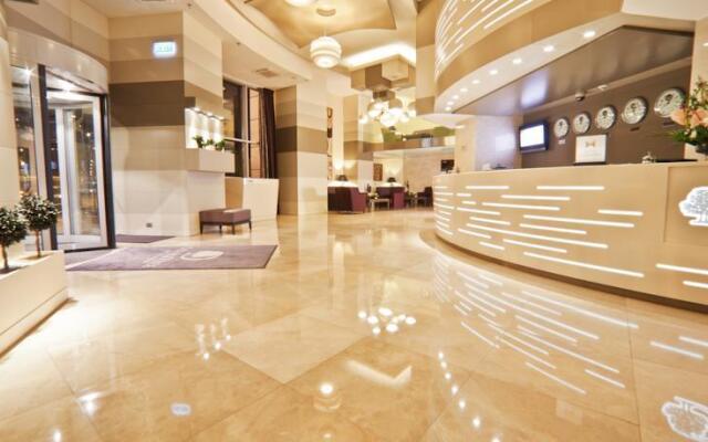 DoubleTree by Hilton Bucharest Unirii Square