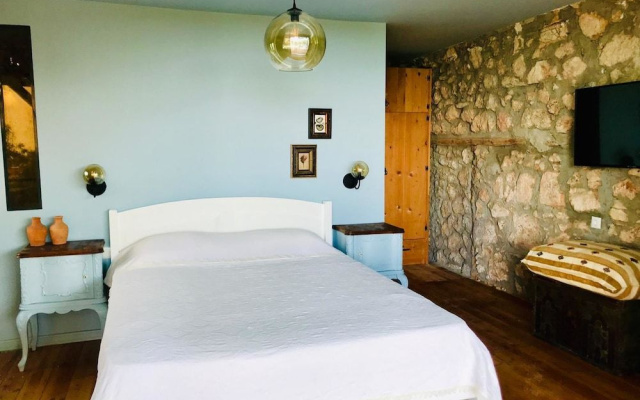 Kale Lodge - Adults Only
