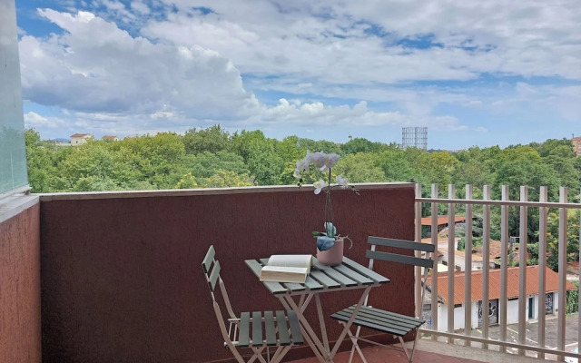 Rifugio incantato sul fiume Tevere