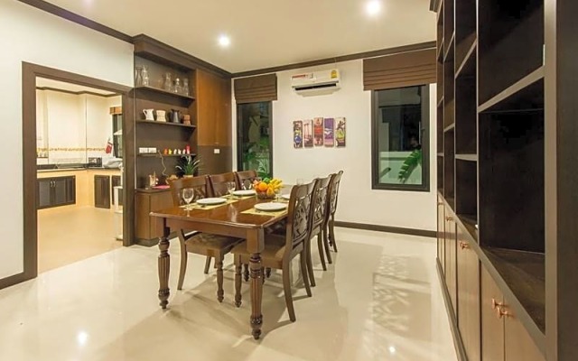 The sea aonang pool villa