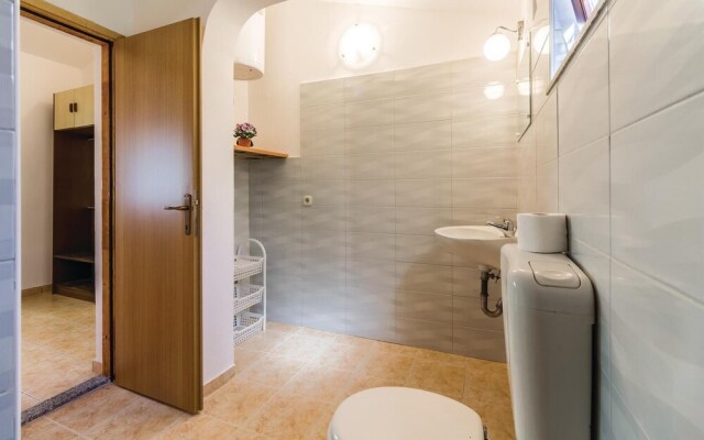 Amazing Home in Medulin With Wifi and 1 Bedrooms