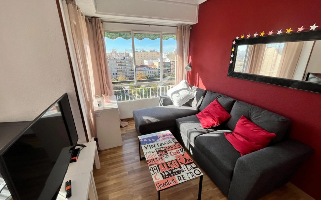 4 BEDROOMS -SENECA Center Apartment