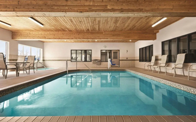 Independence Stay Hotel and Suites