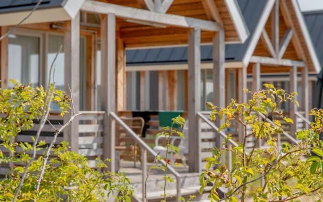 Modern Lodge Near the Beach