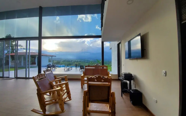 Villa Alejos