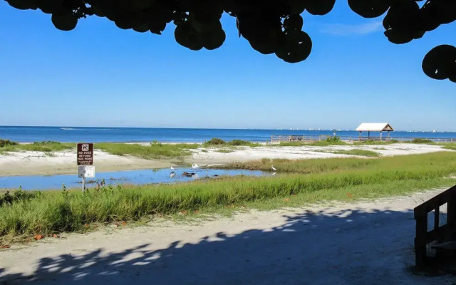 Bella Lago 233 Wkly 2 Br Condo by RedAwning