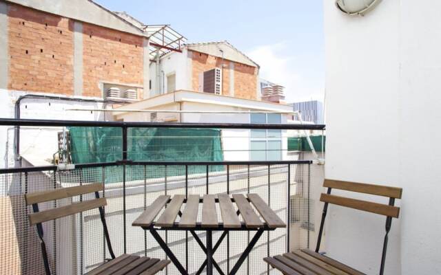 BarcelonaForRent Market Suites