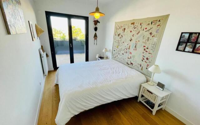 Apartment With Parking 2 Bedrooms & Furnished Terrace