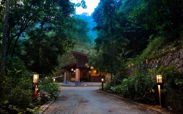 Silent Creek Resort