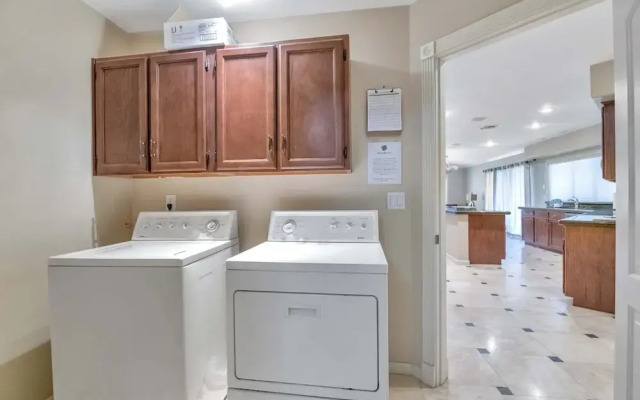 Just Listed! Kierland Home w Htd Pool and Hot tub
