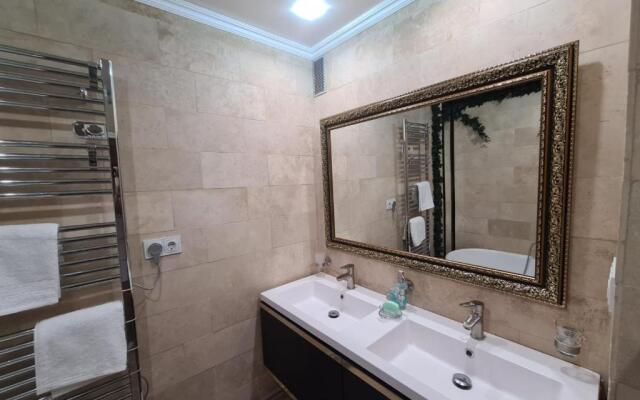 Luxueux Appartement, 350m métro Castellane