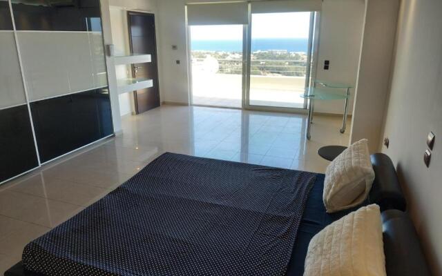 Luxury Villa with Sea View near Kallithea