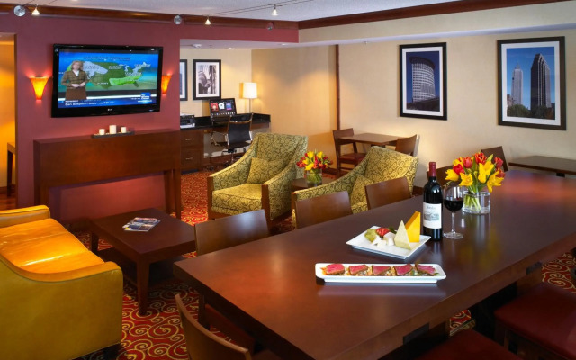 Wyndham Cleveland Airport