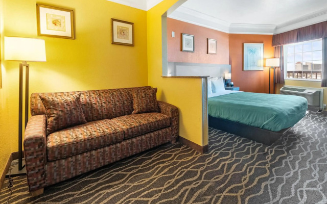 Quality Inn & Suites Galveston - Beachfront