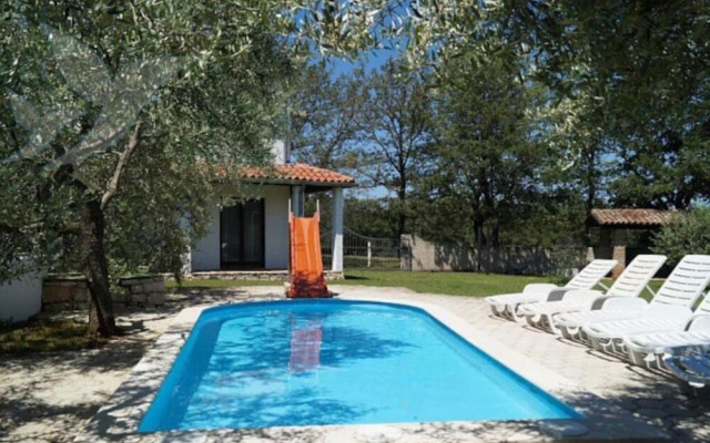 Splendid Poreč Holiday Home With Swimming Pool