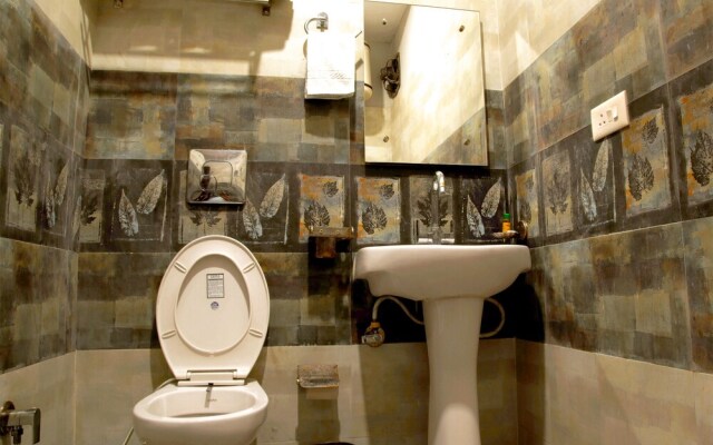 FabHotel Diamond