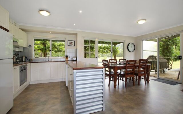 Feathertop Views and Dorm