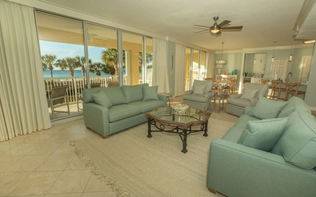 Oceania 106 3 Bedroom Condo by RedAwning