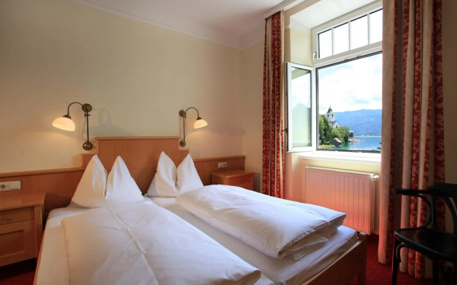 Romantik Residenz Ferienwohnungen Hotel Im Weissen Rössl