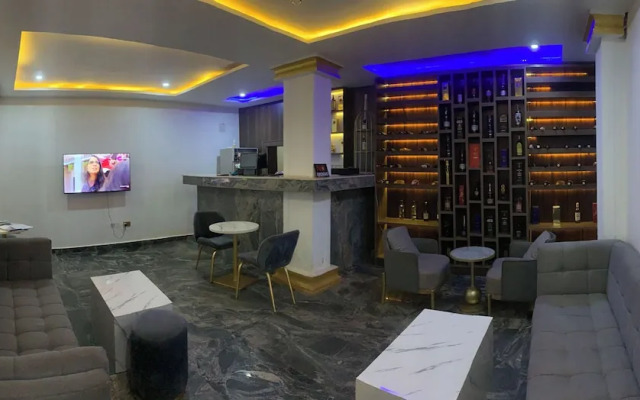 Lintoc Hotel & Suites Ltd