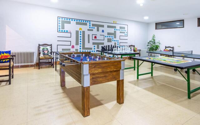 Tasteful apartment in Granada with shared pool