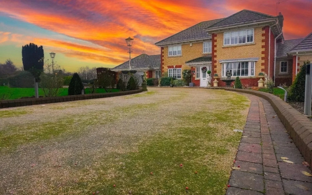 The Firs Luxury Home