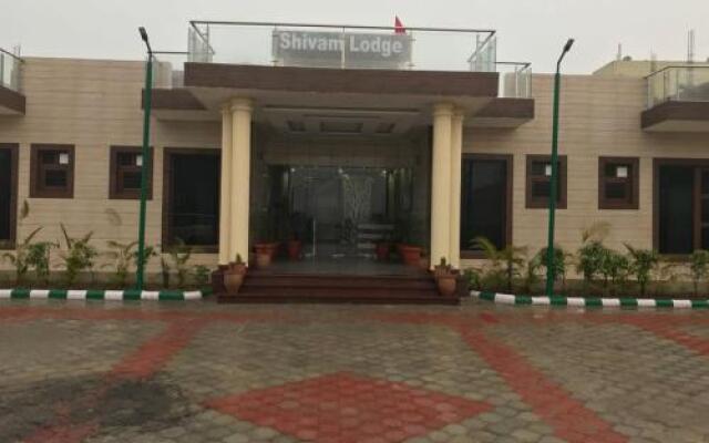 Shivam Lodge