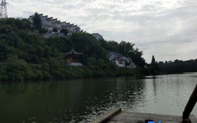 Yuliang Old Town Inn