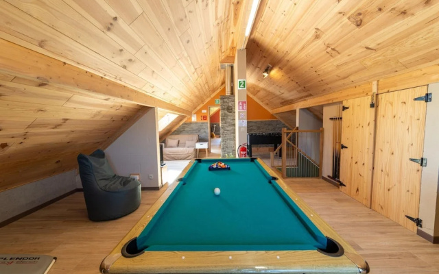 Spacious Getaway Near Spa F1