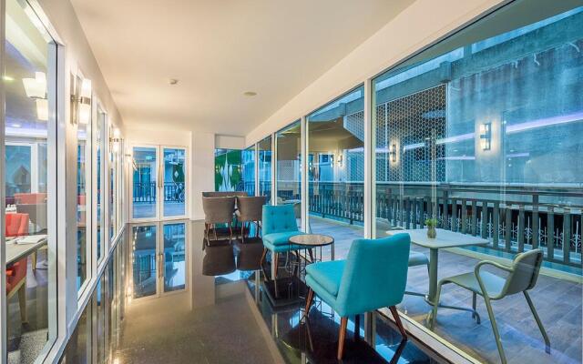 Anajak Bangkok Hotel
