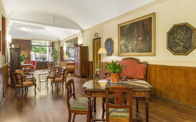 Hotel Roma E Rocca Cavour