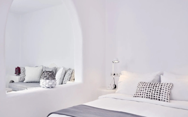 Cliff Side Suites